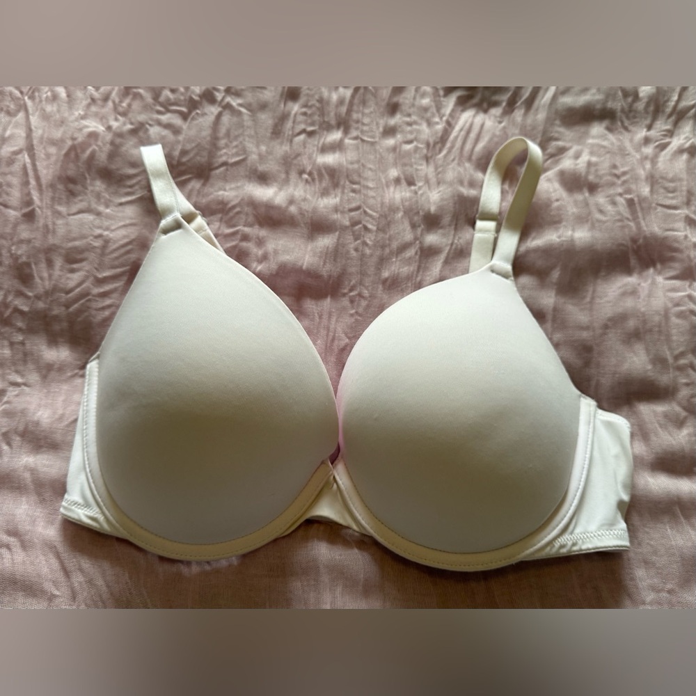 34D PINK VS Wear Everywhere Push-Up Bra White